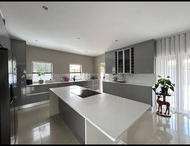 4 BEDROOM HOUSE FOR SALE IN SAVANNAH COUNTRY ESTATE